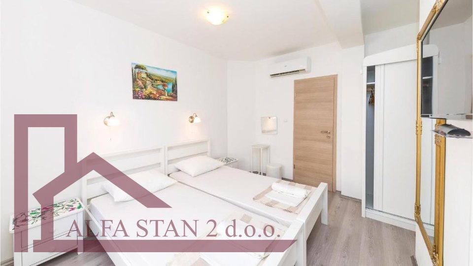House, 830 m2, For Sale, Okrug - Okrug Gornji