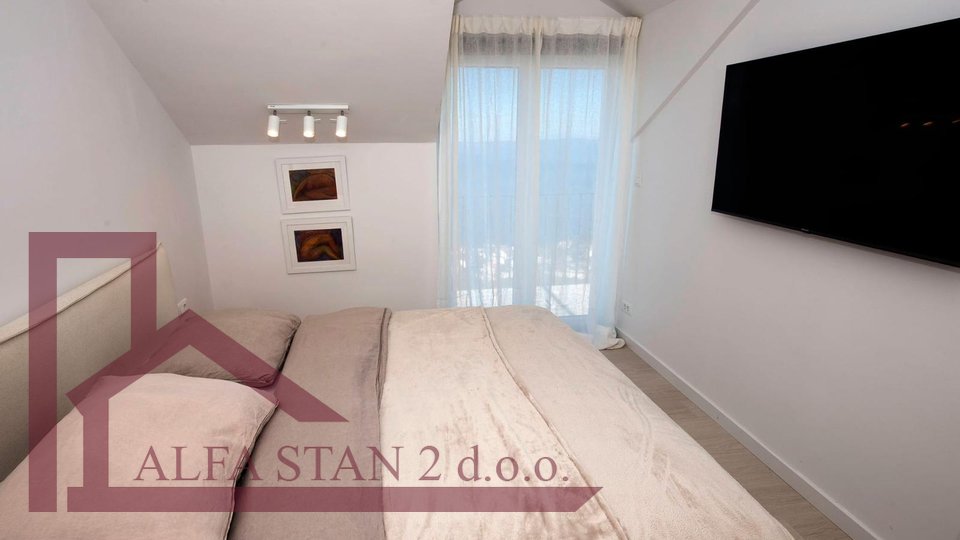 Villa with pool and open sea view - Jesenice - 185 m2
