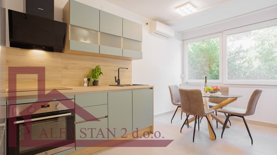 Apartment, 57 m2, For Rent, Split - Table