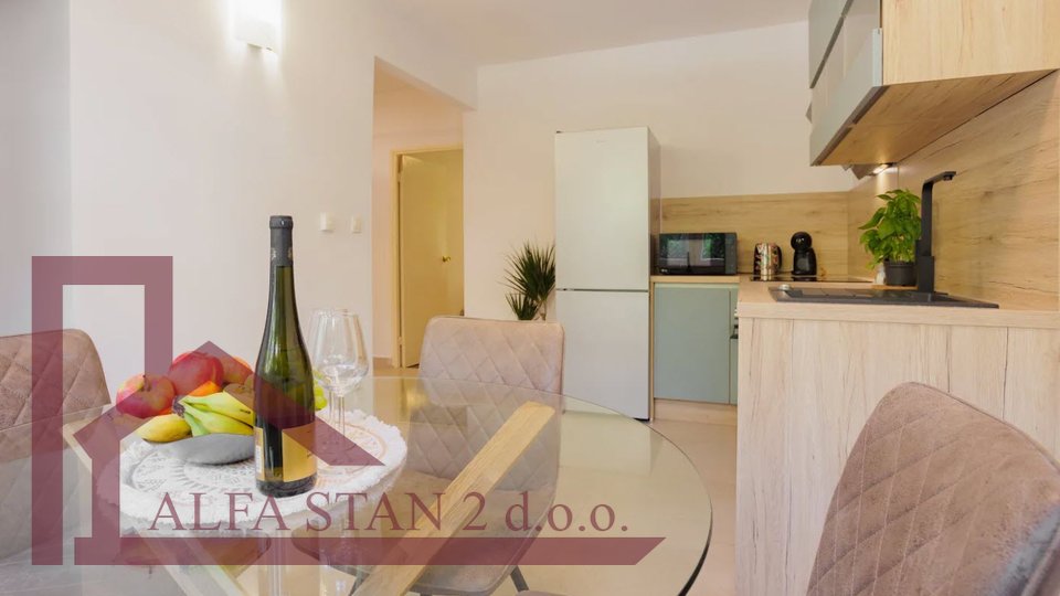 Apartment, 57 m2, For Rent, Split - Table