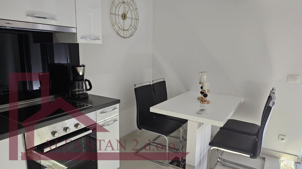 Appartamento, 40 m2, Affitto, Trogir