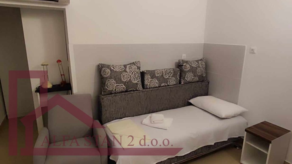 House, 200 m2, For Rent, Podstrana - Strožanac