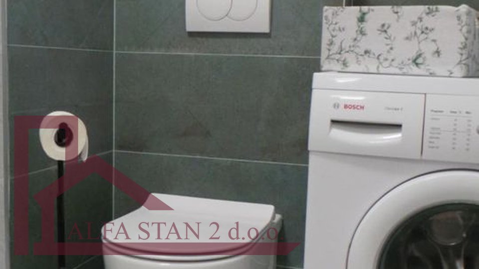 Stan, 100 m2, Najam, Split - Blatine