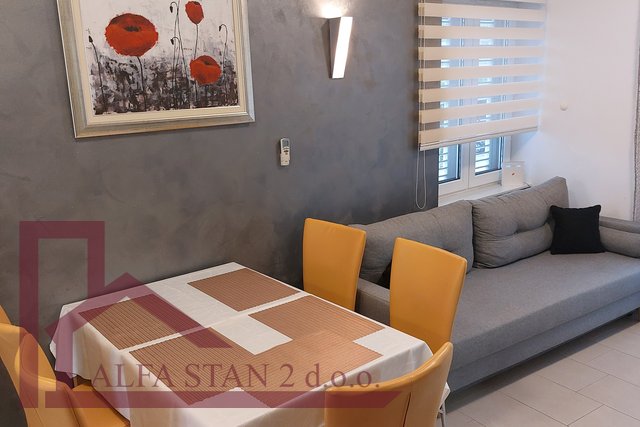Apartment, 60 m2, For Rent, Podstrana