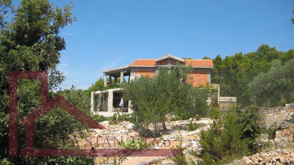 Detached house in the beautiful bay of Duboka