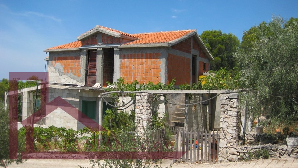 Detached house in the beautiful bay of Duboka