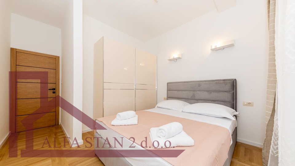 Apartment, 90 m2, For Rent, Solin - Sr. Strana