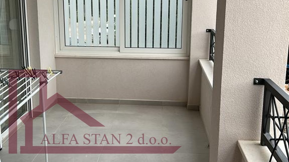 Stan, 90 m2, Najam, Solin - Sr. Strana