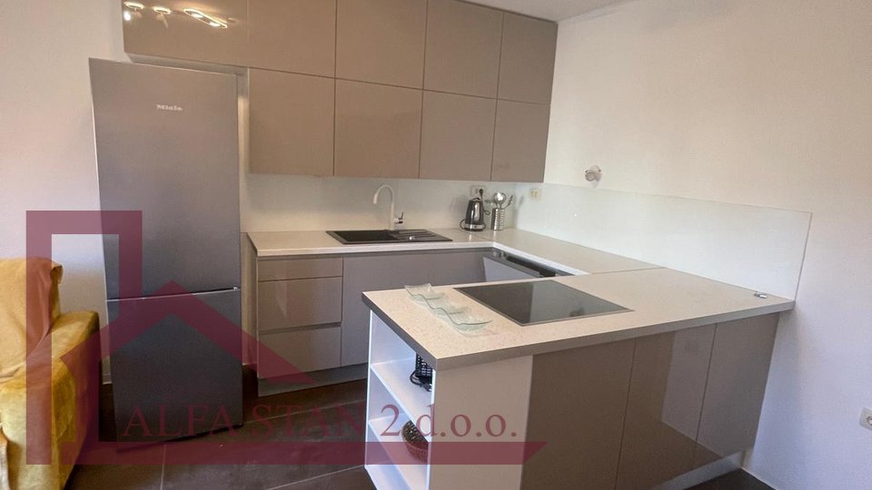 Apartment, 55 m2, For Rent, Solin - Sr. Strana