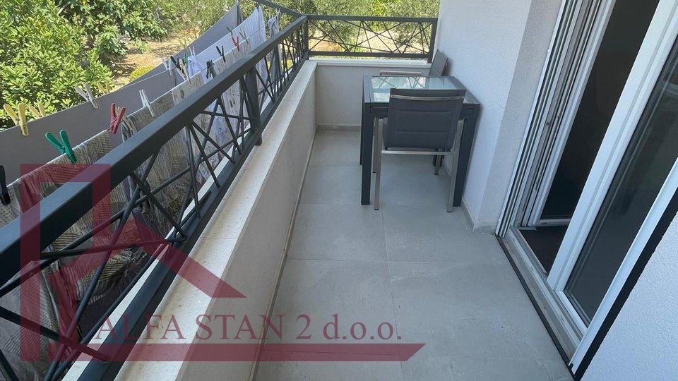 Apartment, 55 m2, For Rent, Solin - Sr. Strana