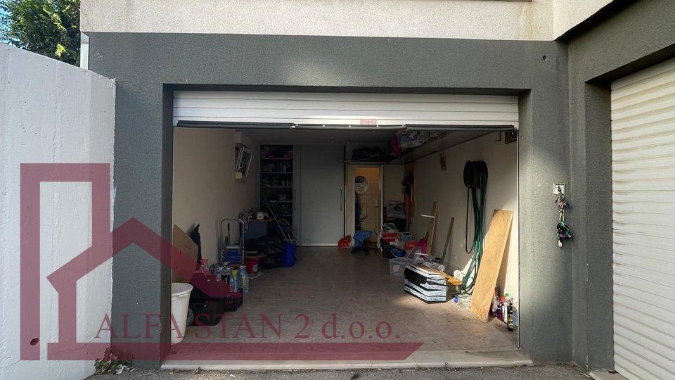 Garage, 25 m2, For Rent, Split - Pazdigrad