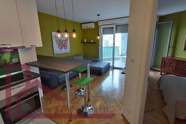 Wohnung, 40 m2, Vermietung, Split - Sukoišan