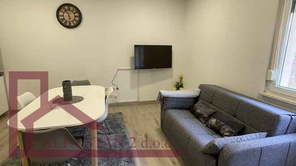 Wohnung, 90 m2, Vermietung, Kaštel Stari