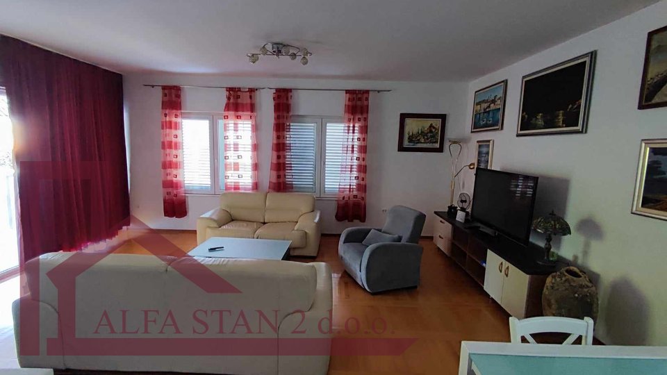 Casa, 200 m2, Affitto, Podstrana - Strožanac