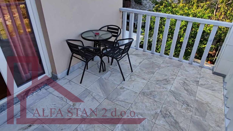 House, 200 m2, For Rent, Podstrana - Strožanac