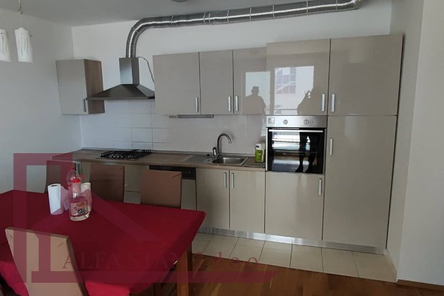 Wohnung, 70 m2, Vermietung, Split - Kila