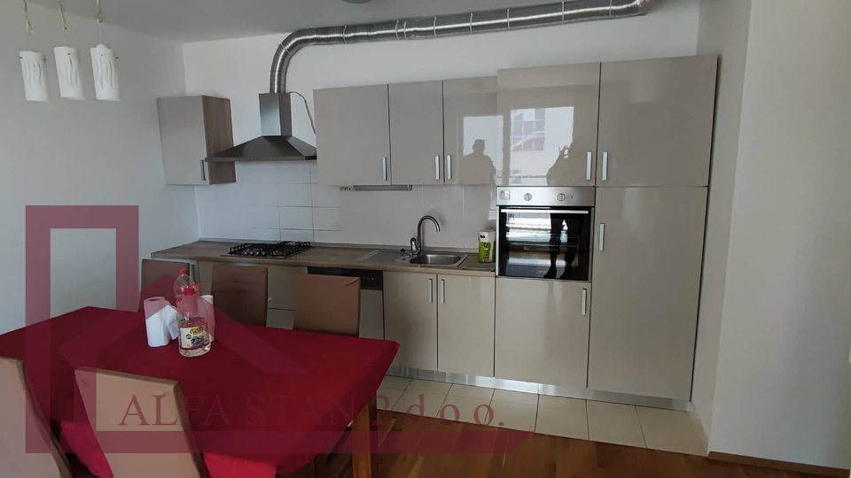 Wohnung, 70 m2, Vermietung, Split - Kila