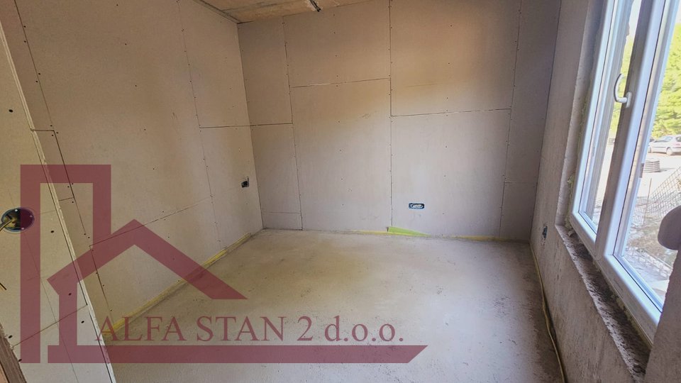 Stan, 70 m2, Prodaja, Podstrana