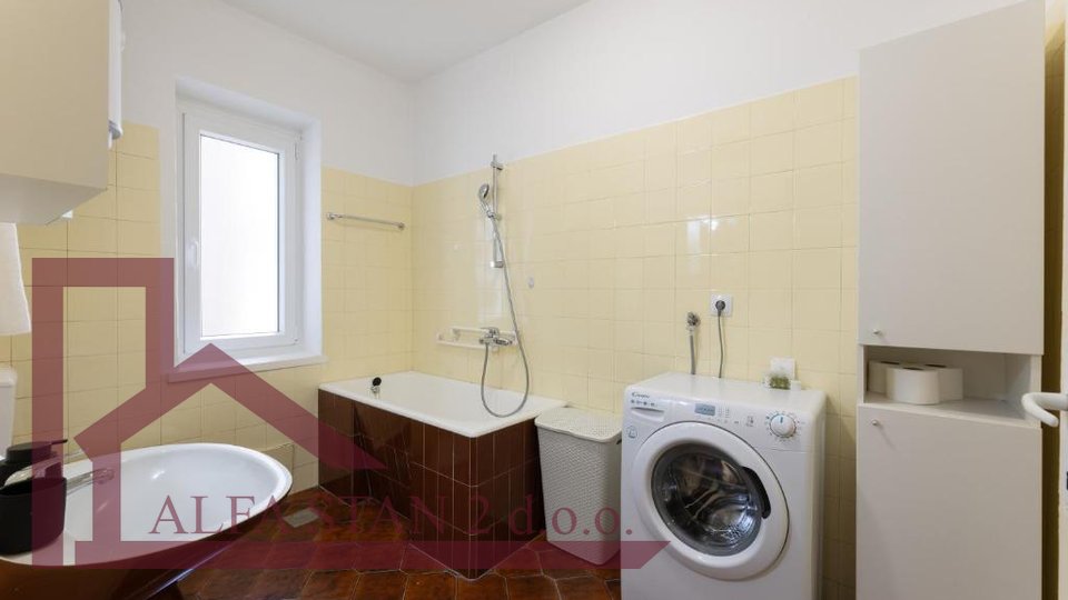 Wohnung, 70 m2, Vermietung, Split - Bačvice