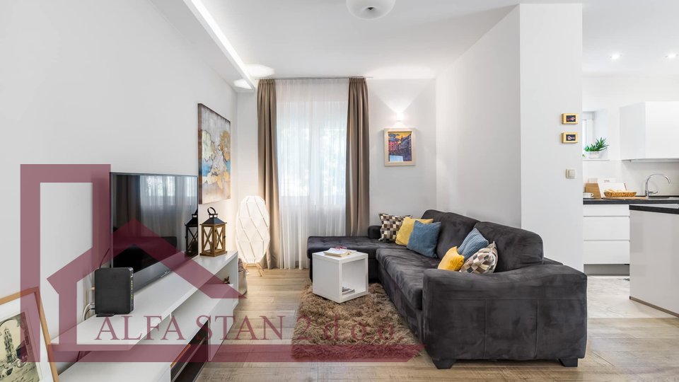 Apartment, 65 m2, For Rent, Split - Bačvice