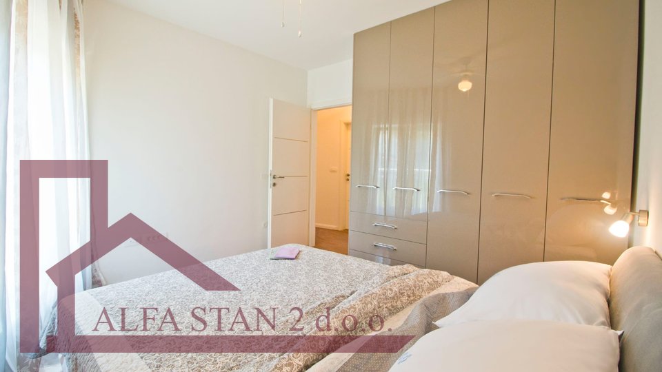 Wohnung, 65 m2, Vermietung, Podstrana - Strožanac