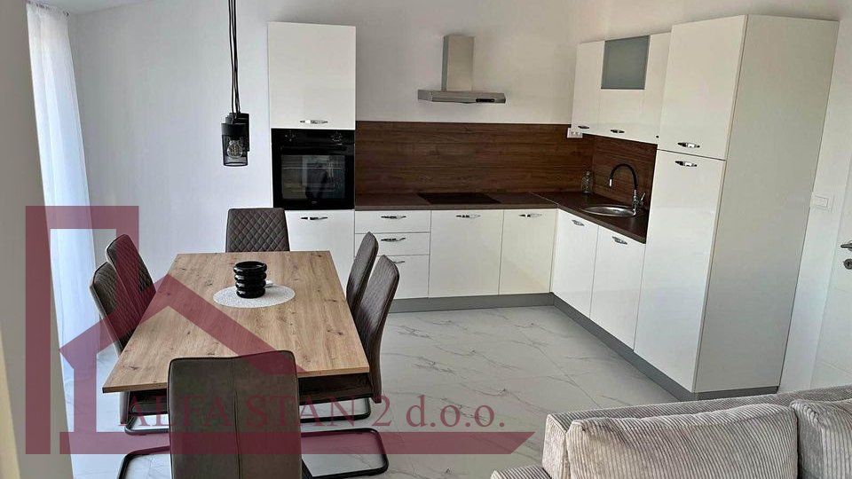 Wohnung, 110 m2, Vermietung, Split - Kila