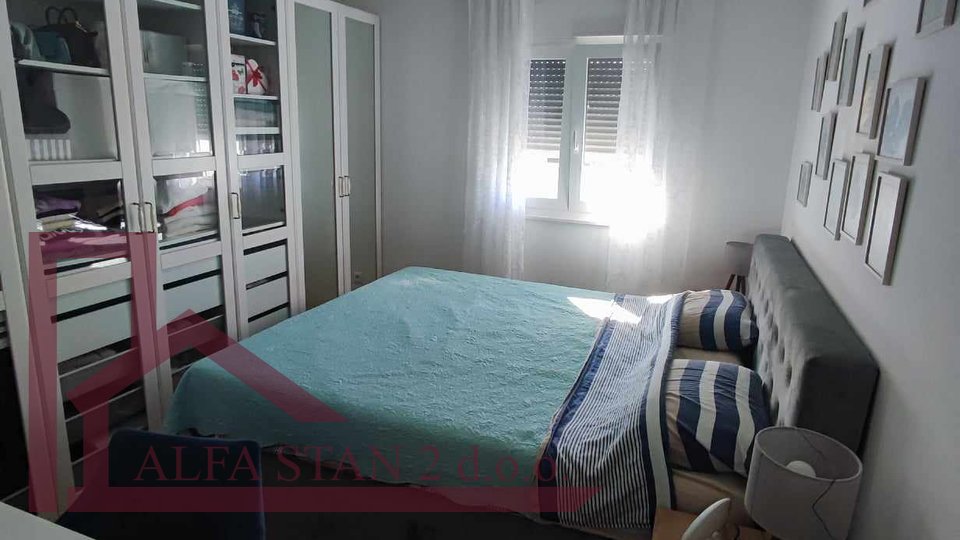 Stan, 76 m2, Prodaja, Solin - Centar