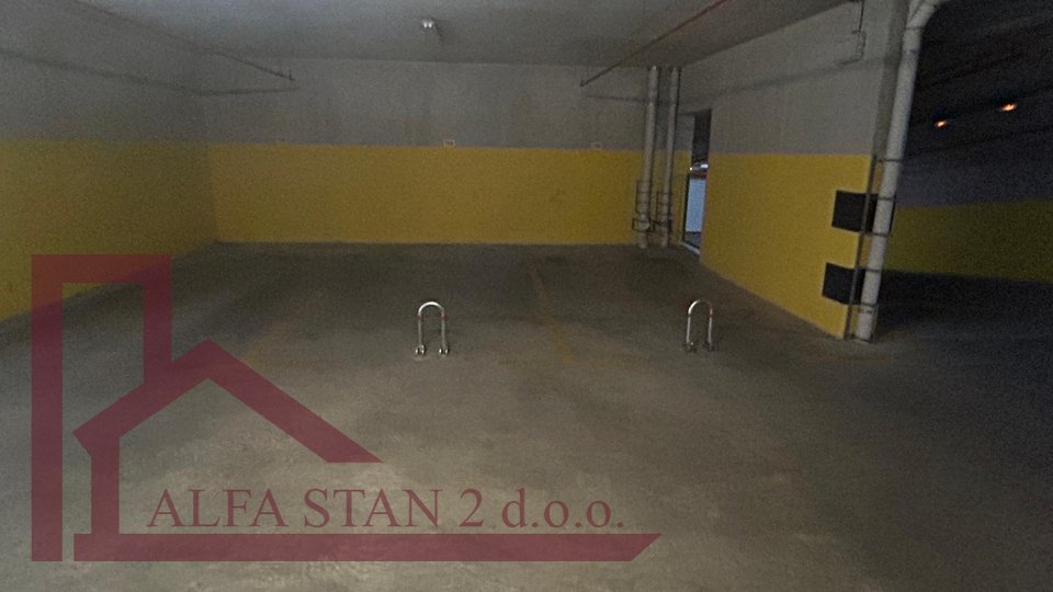 Garage, 10 m2, Vermietung, Split - Visoka