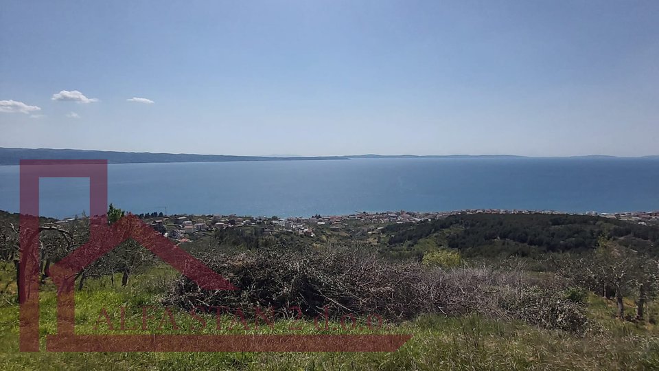 Zemljište sa otvorenim pogledom za gradnju vile, plaćene komunalije i prijavljeno gradilište